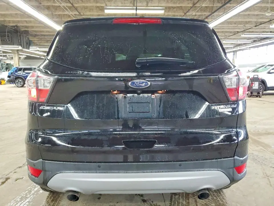 2017 FORD ESCAPE TITANIUM  