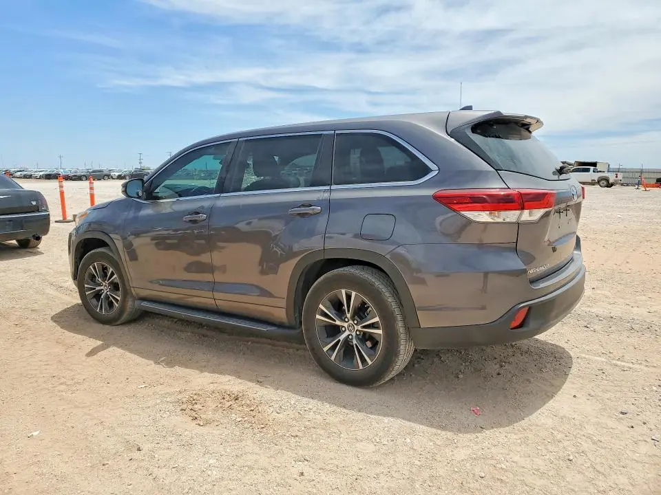 2018 TOYOTA HIGHLANDER LE PLUS  
