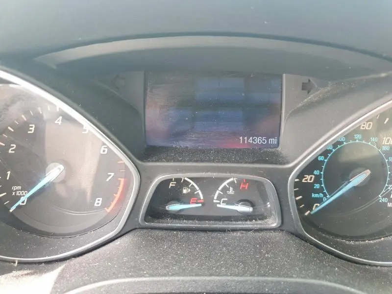 2015 FORD ESCAPE SE  