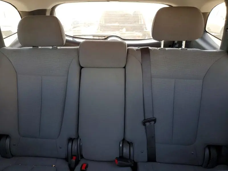 2011 HYUNDAI SANTA FE GLS  