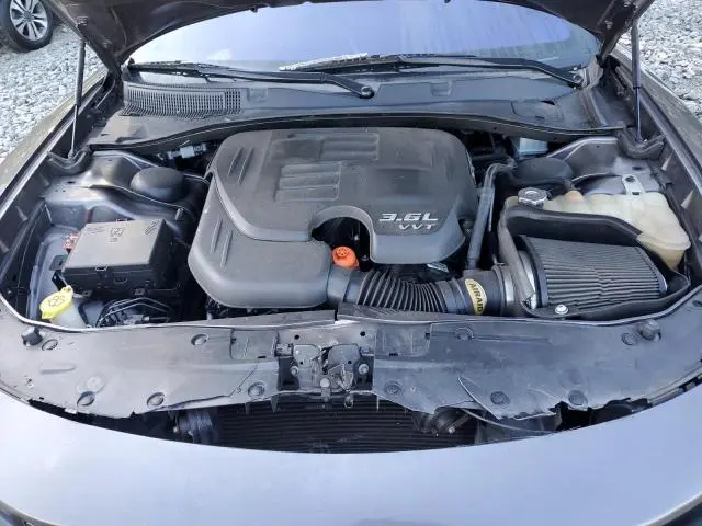 2017 DODGE CHARGER SE  