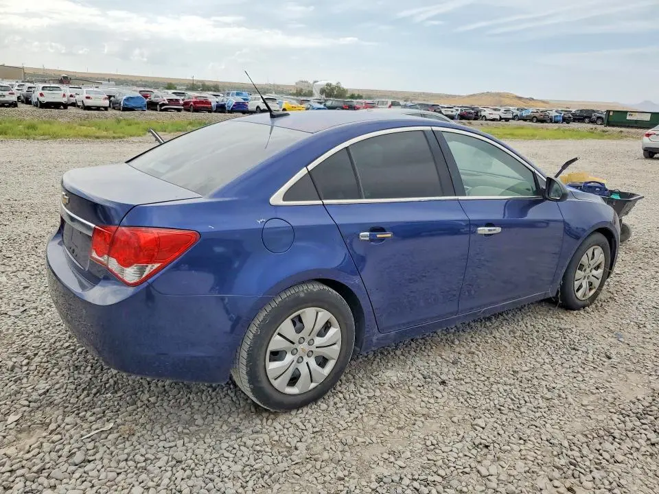 2013 CHEVROLET CRUZE LS  