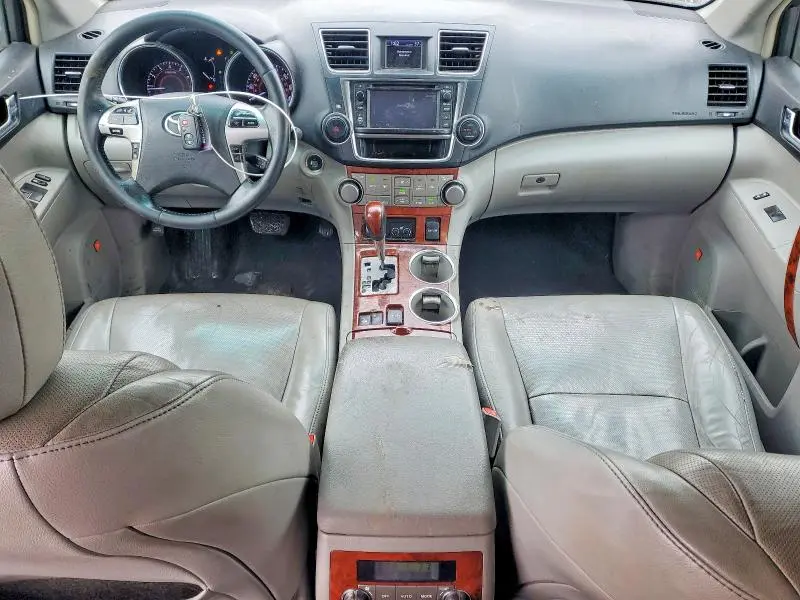 2013 TOYOTA HIGHLANDER LIMITED  