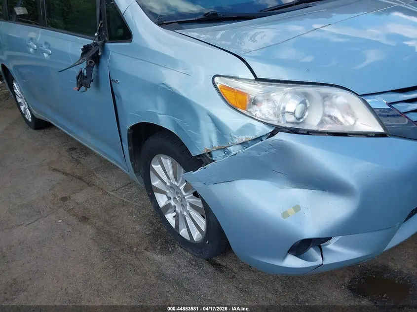 2016 TOYOTA SIENNA LE 7 PASSENGER