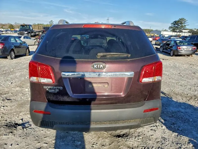2011 KIA SORENTO BASE  