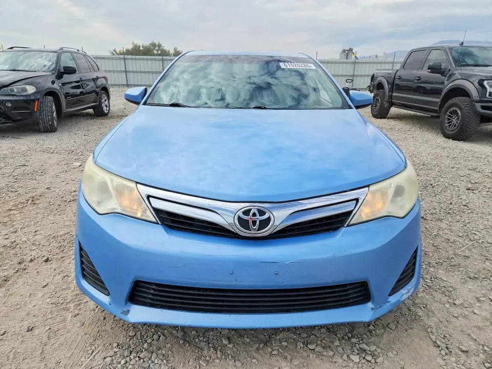 2013 TOYOTA CAMRY LE  