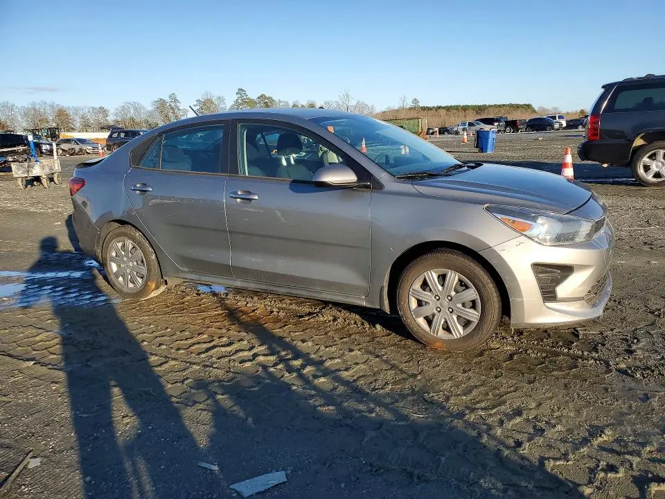 2022 KIA RIO S  