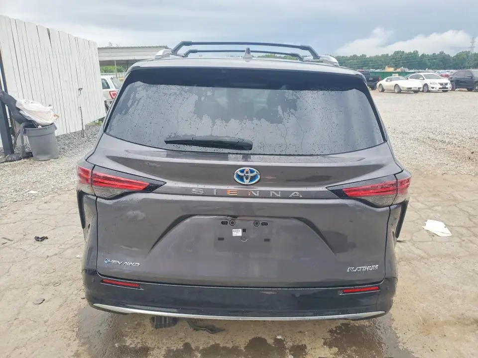2025 TOYOTA SIENNA PLATINUM 7-PASSENGER  