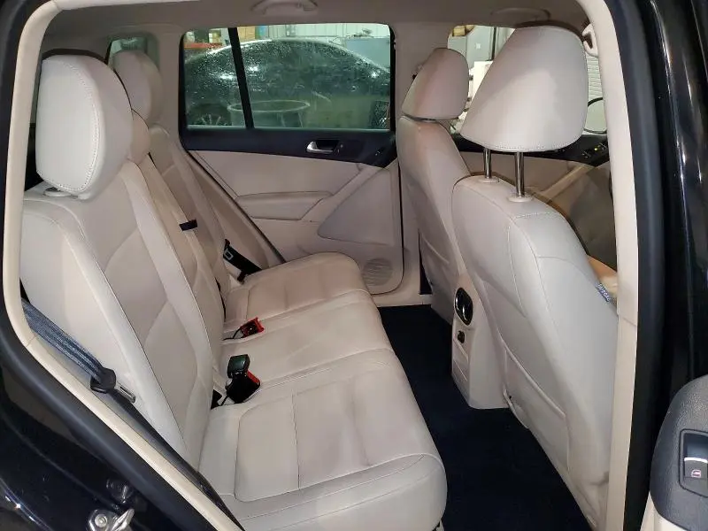 2012 VOLKSWAGEN TIGUAN S  