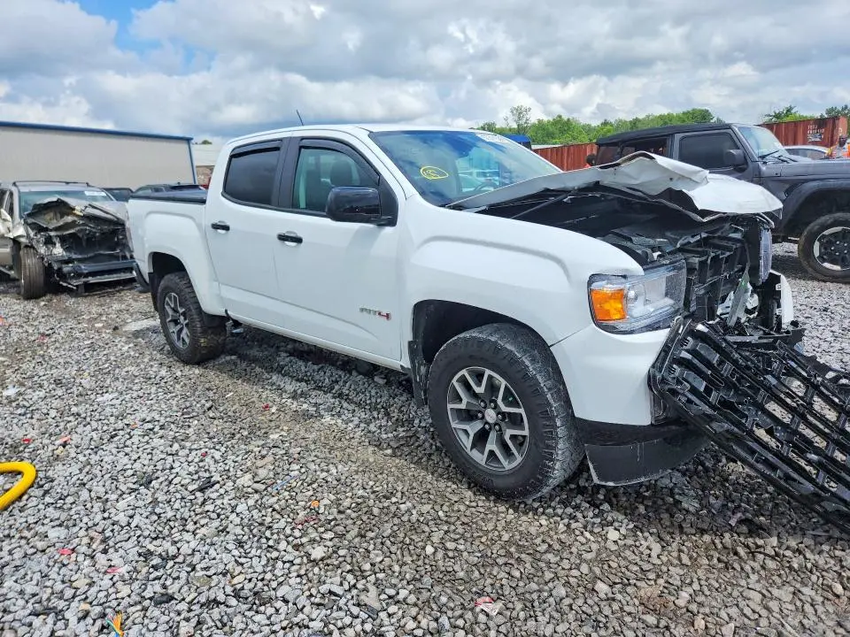 2022 GMC CANYON AT4  