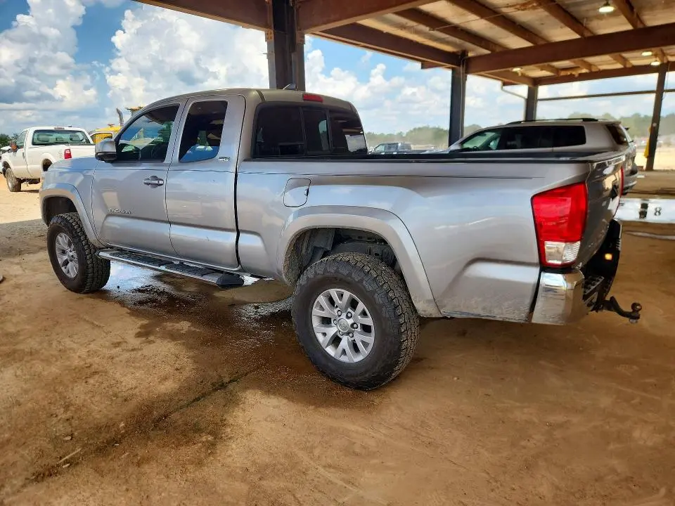 2017 TOYOTA TACOMA SR5 V6  