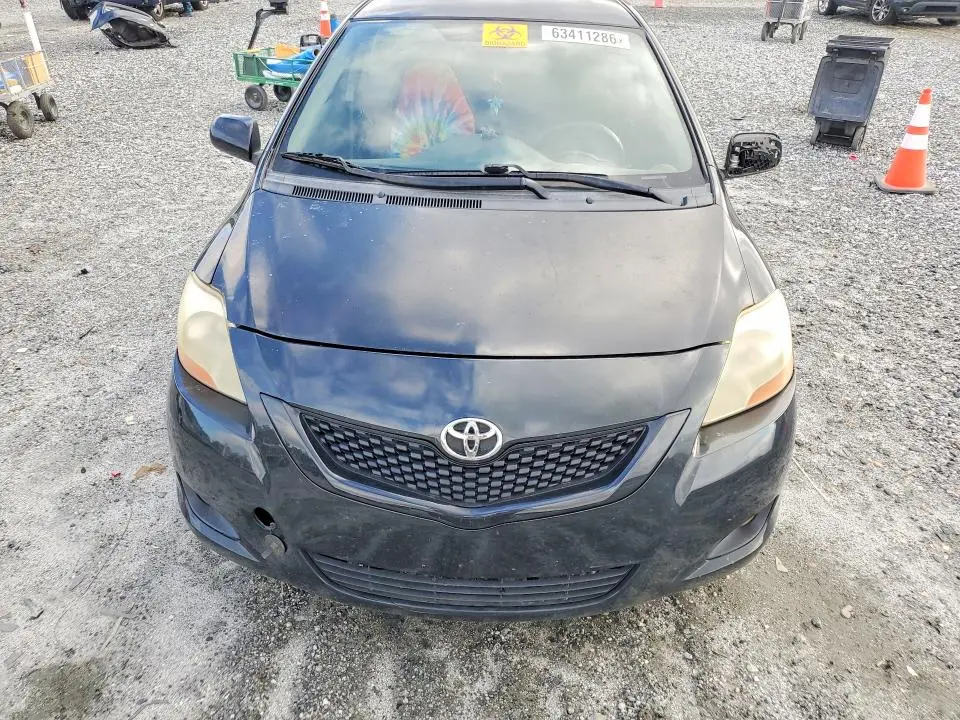 2010 TOYOTA YARIS BASE  