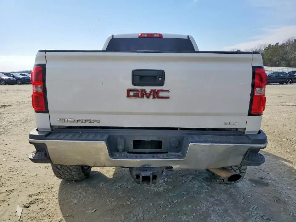 2015 GMC SIERRA K2500 SLE  