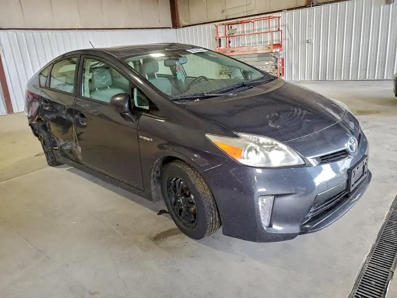2013 TOYOTA PRIUS   