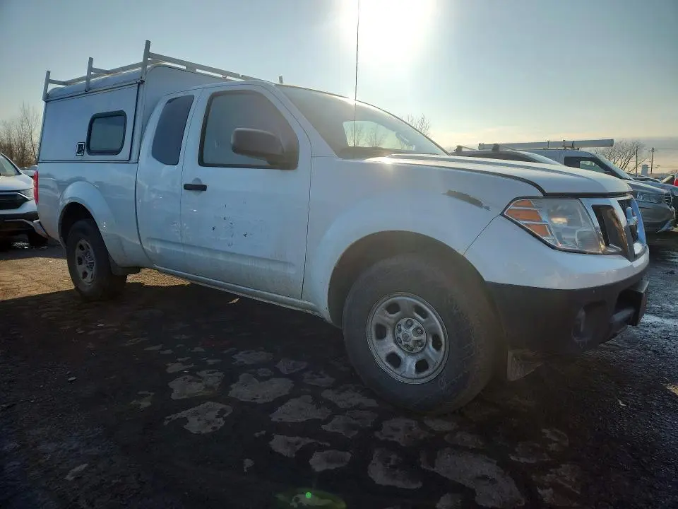 2017 NISSAN FRONTIER S  
