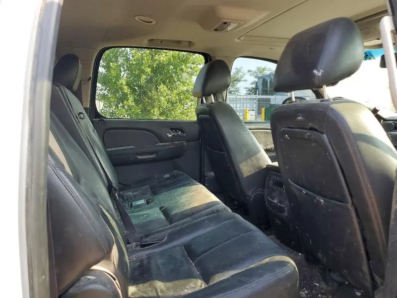 2013 GMC YUKON XL K1500 SLT  