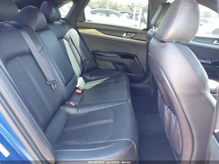 2022 KIA K5 GT