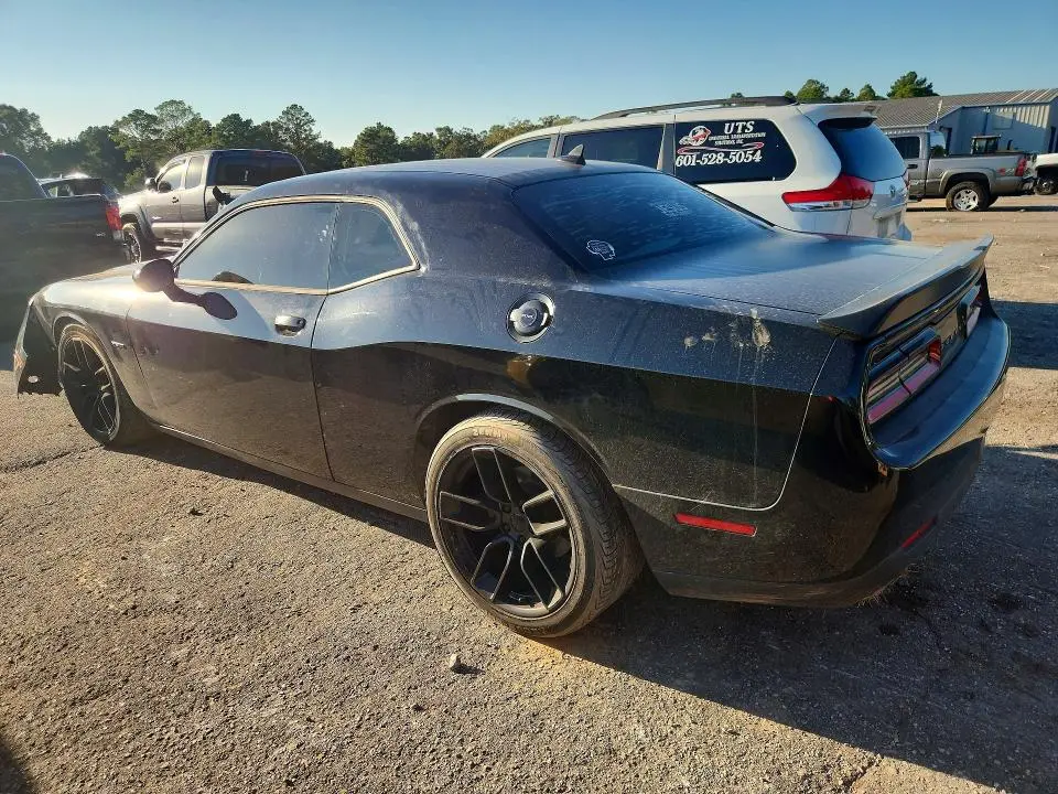 2015 DODGE CHALLENGER SXT  