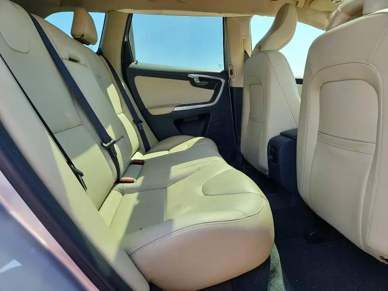 2016 VOLVO XC60 T5 PREMIER  