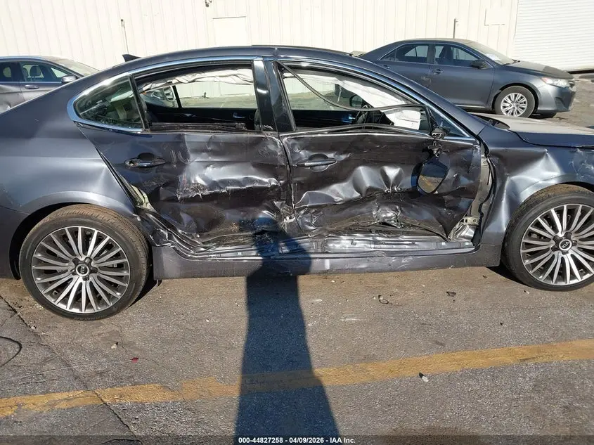 2015 KIA CADENZA PREMIUM