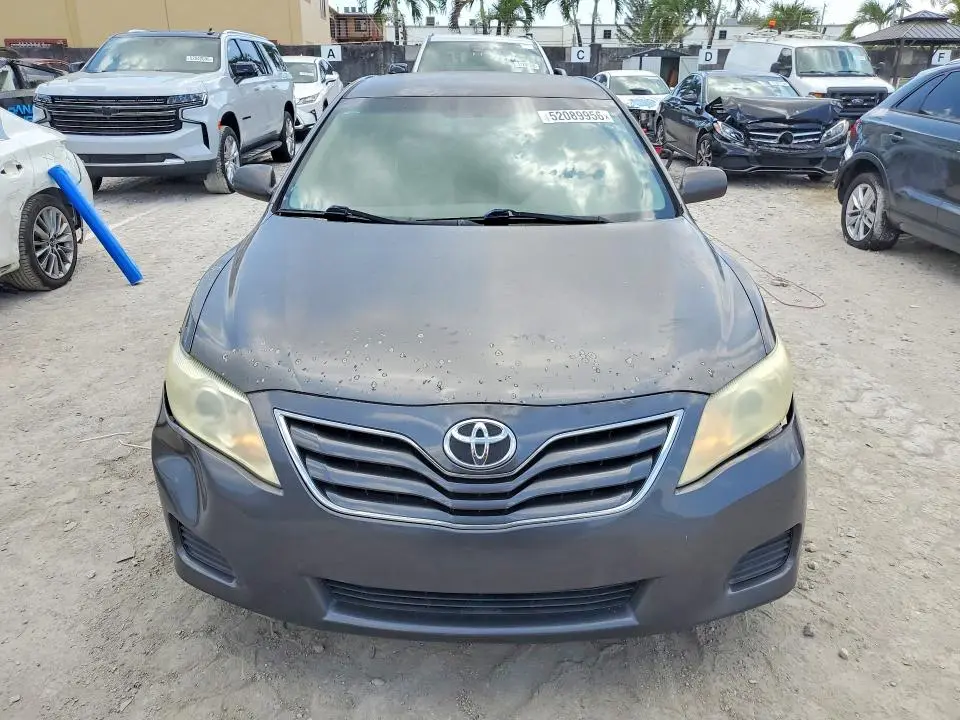 2010 TOYOTA CAMRY LE  