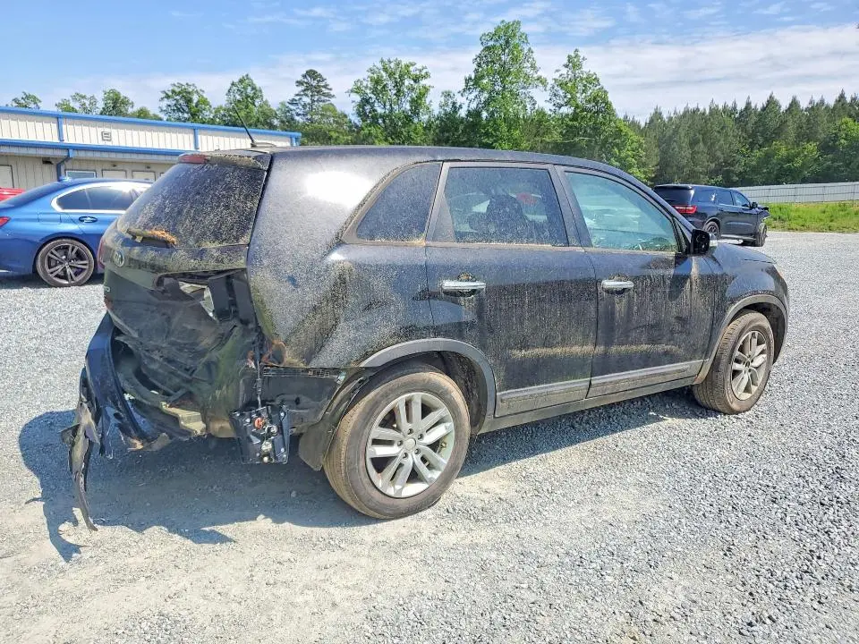 2015 KIA SORENTO LX  