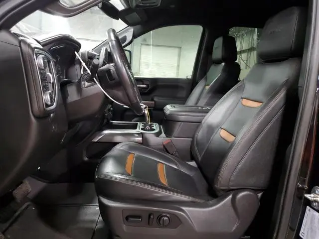2022 GMC SIERRA K2500 AT4  