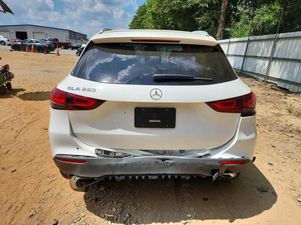 2021 MERCEDES-BENZ GLA 250  
