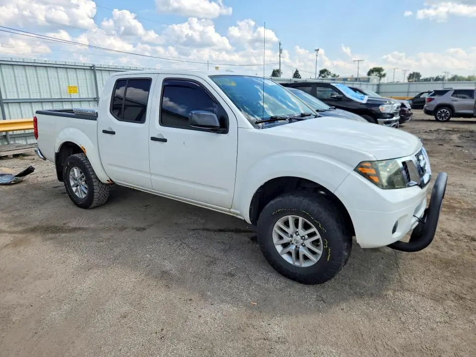 2016 NISSAN FRONTIER SV  