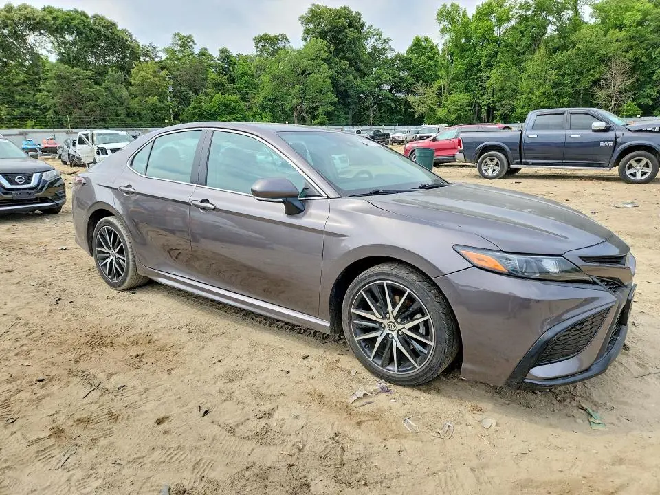 2022 TOYOTA CAMRY   