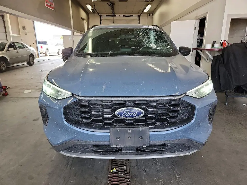 2025 FORD ESCAPE ST LINE  