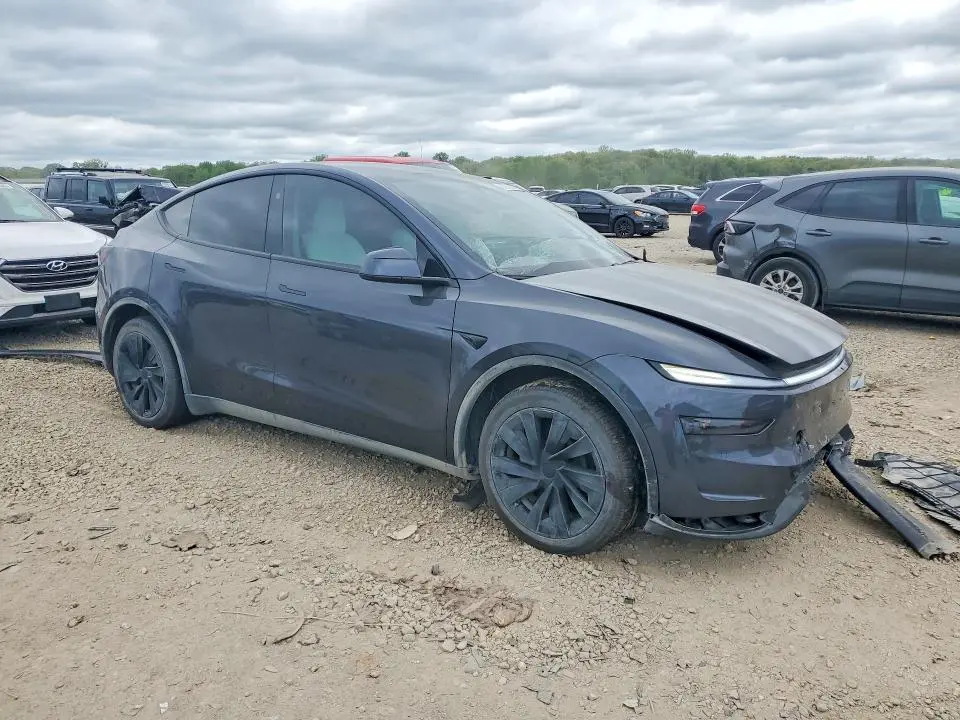 2026 TESLA MODEL Y   