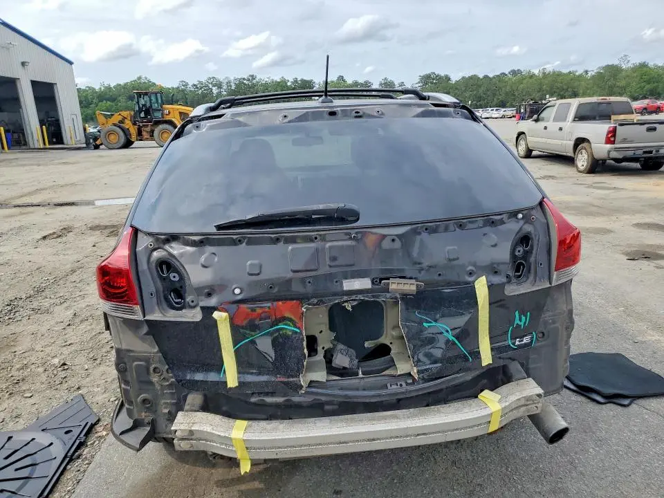 2013 TOYOTA VENZA LE  