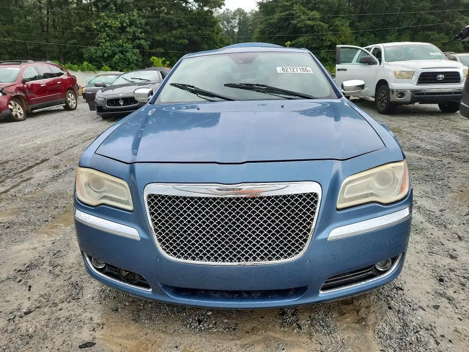 2011 CHRYSLER 300C   
