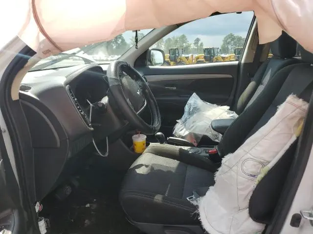 2016 MITSUBISHI OUTLANDER SE  