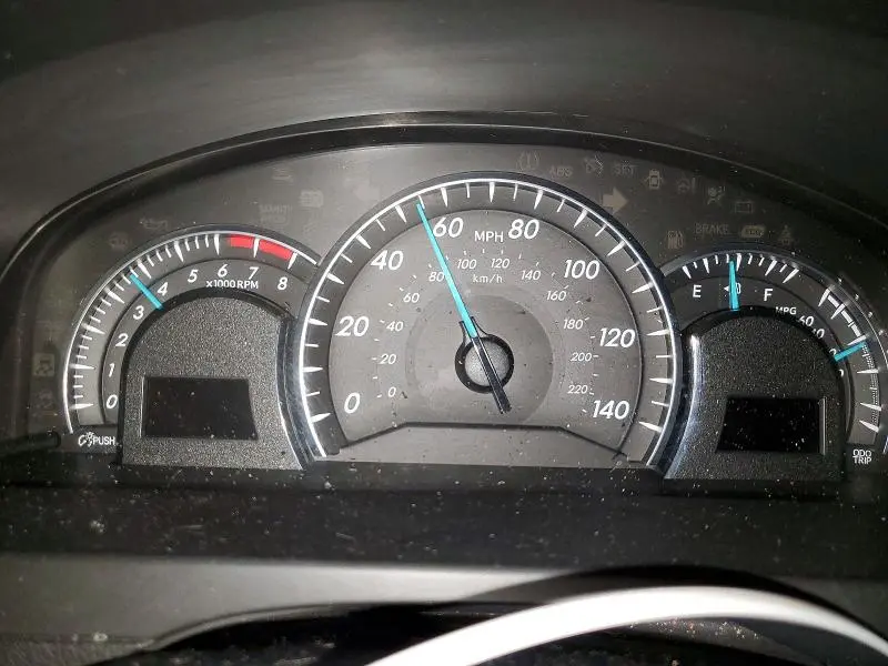 2012 TOYOTA CAMRY XLE  