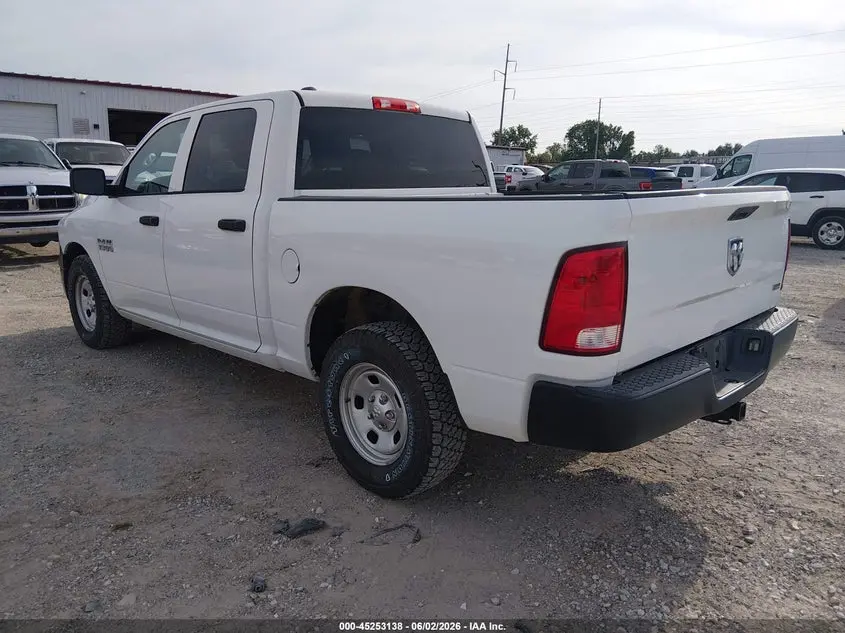 2017 RAM 1500 TRADESMAN  4X2 5'7 BOX