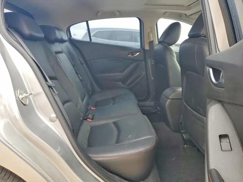 2015 MAZDA 3 TOURING  