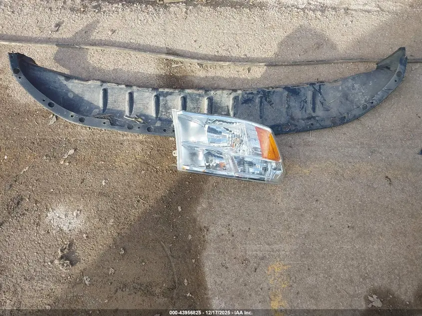 2018 RAM 1500 SLT  4X2 6'4 BOX