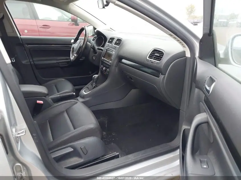 2014 VOLKSWAGEN JETTA SPORTWAGEN 2.0L TDI