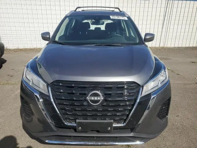2024 NISSAN KICKS SV  