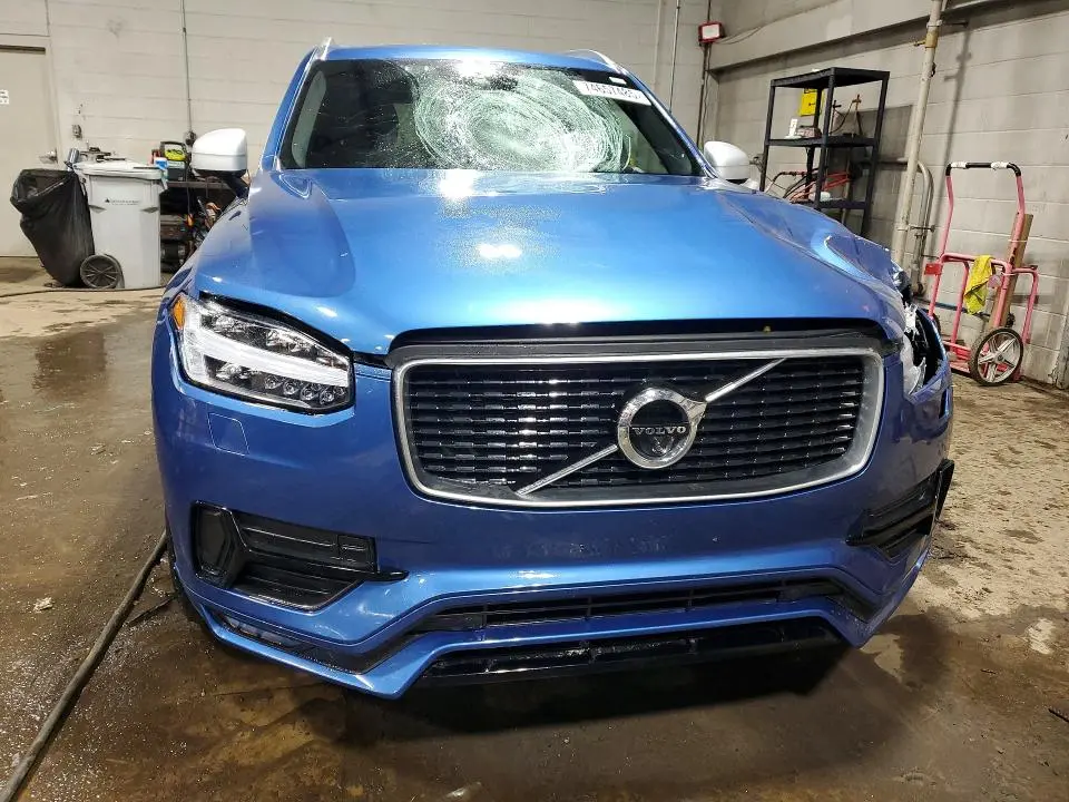 2019 VOLVO XC90 T6 R-DESIGN  