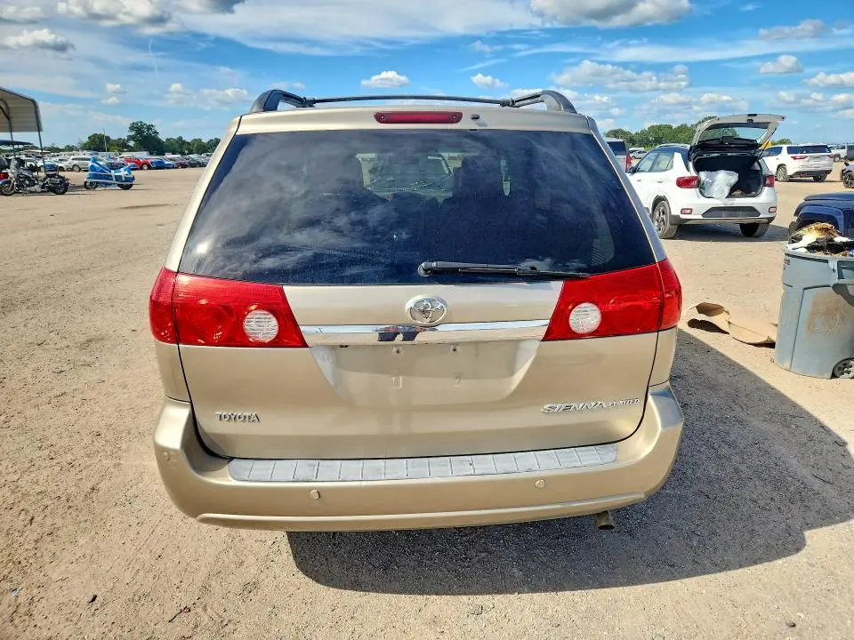 2010 TOYOTA SIENNA XLE LIMITED  