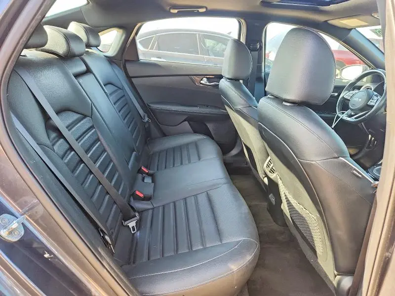 2022 KIA FORTE GT LINE  