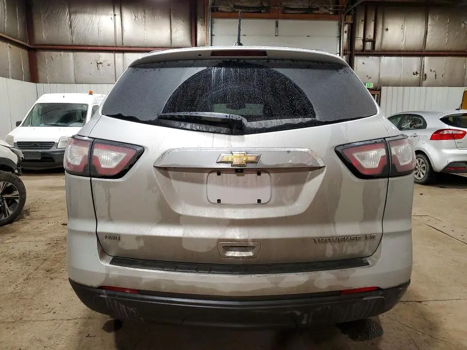 2016 CHEVROLET TRAVERSE LS  
