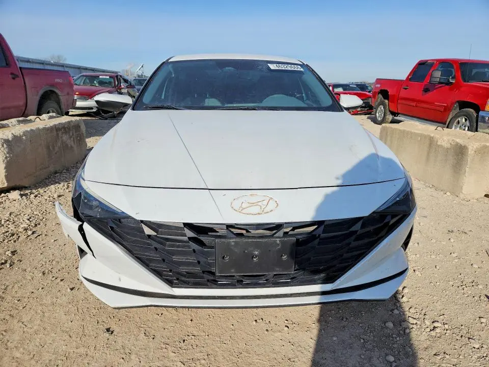 2021 HYUNDAI ELANTRA SEL  