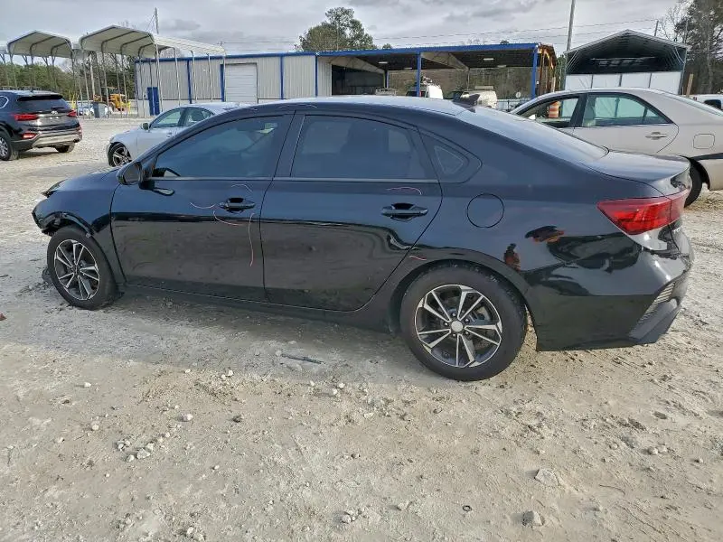 2022 KIA FORTE FE  