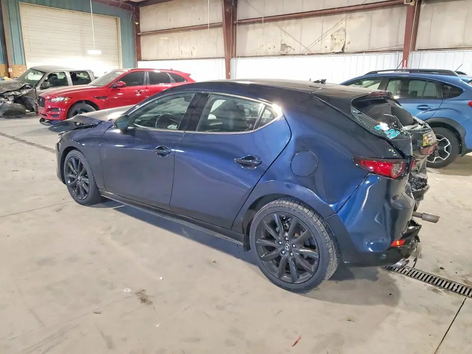 2019 MAZDA 3 PREMIUM  