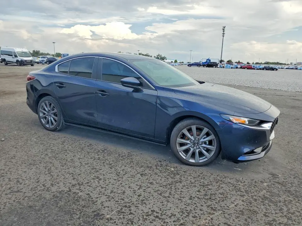 2024 MAZDA 3 PREFERRED  