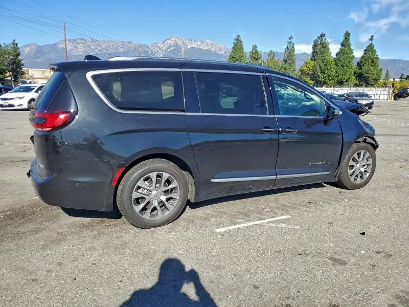 2023 CHRYSLER PACIFICA HYBRID PINNACLE  